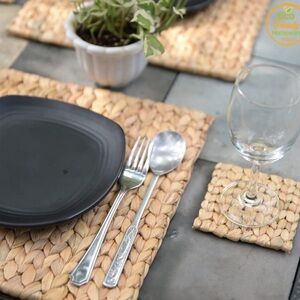 New 6pk Woven Placemats